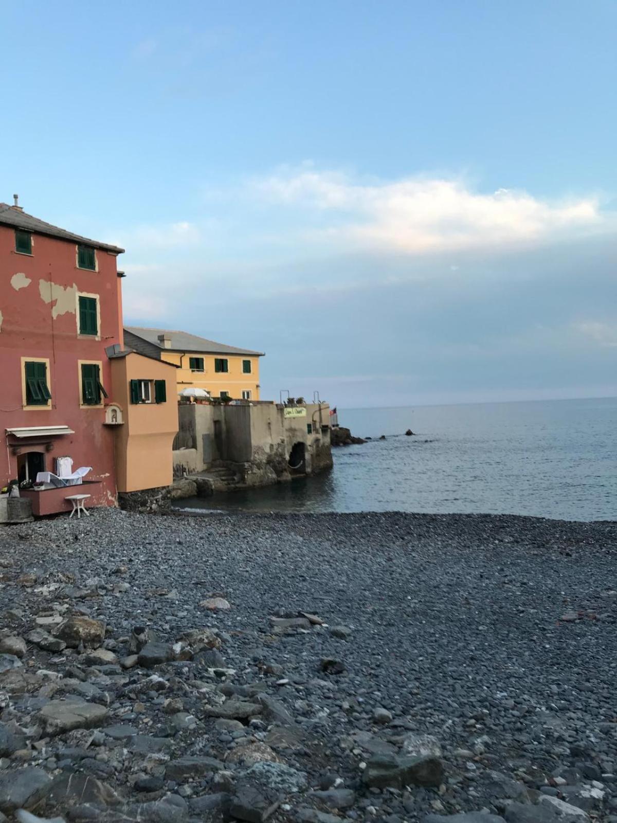 Casa Sulla Spiaggia Di Boccadasse Genua Zewnętrze zdjęcie